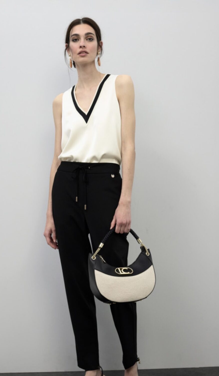 Top Escote Pico Tricot Lola Casademunt By Maite - Imagen 3