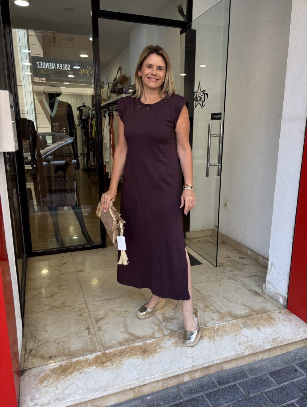 Alternative view of Vestido Básico Hombreras Con Tachuelas