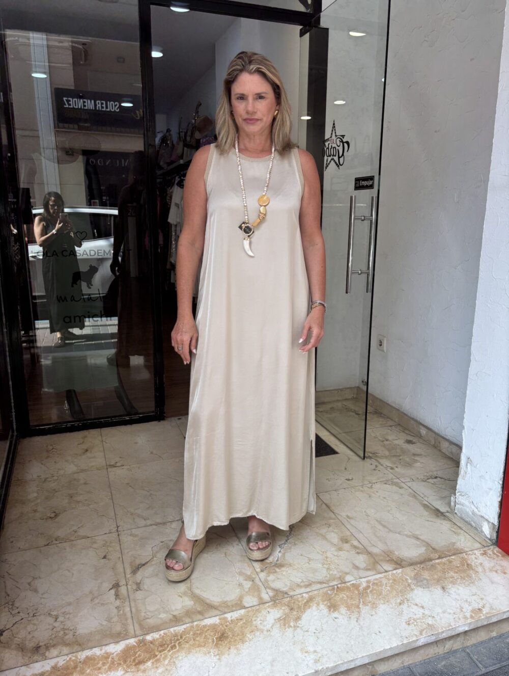 Vestido Básico Satén